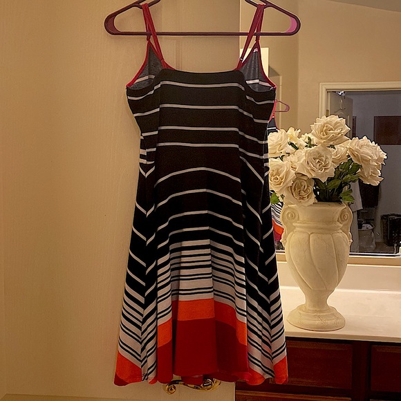 Xhilaration Summer sundress stripes NWOTS navy/whte/orange/fushia SIZE M flare - Picture 2 of 2